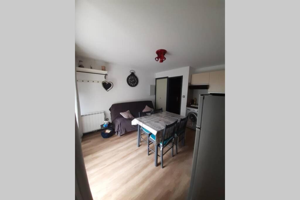 Appartement T2 Cabine En Rdc Avec Terrasse Сен-Ларі-Сулан Екстер'єр фото